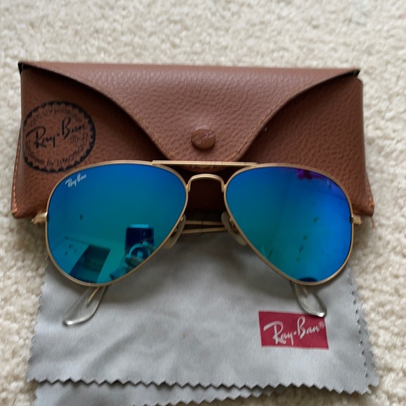 Ray-Ban Sunglasses - Picture 1 of 11